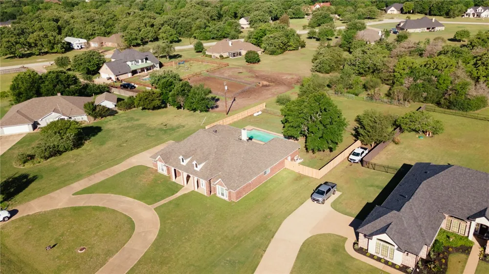 4017 Austins Estates Drive Bryan, TX 77808