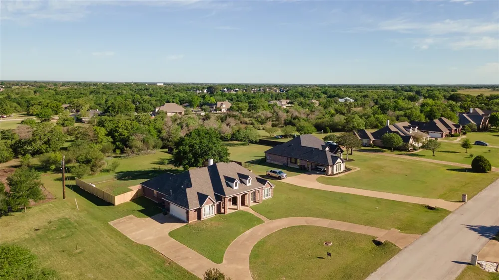 4017 Austins Estates Drive Bryan, TX 77808