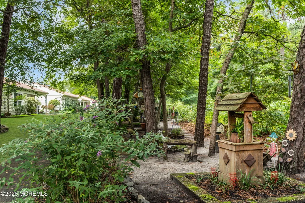 519 Cheshire Court Manchester, NJ 08759