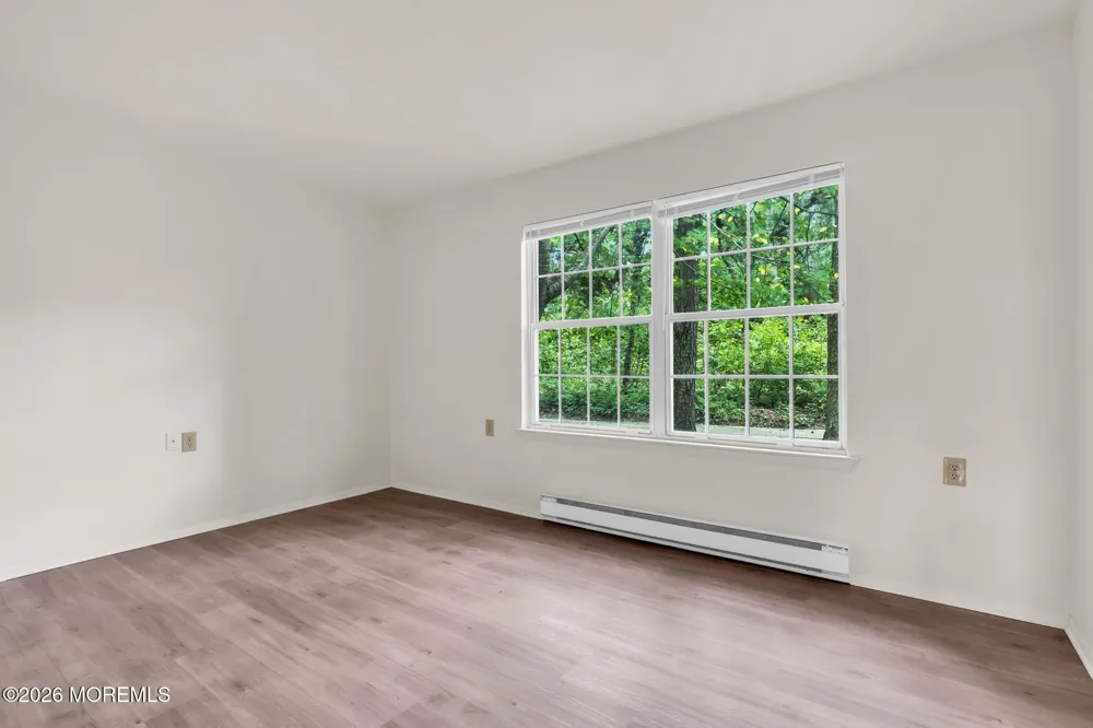 519 Cheshire Court Manchester, NJ 08759
