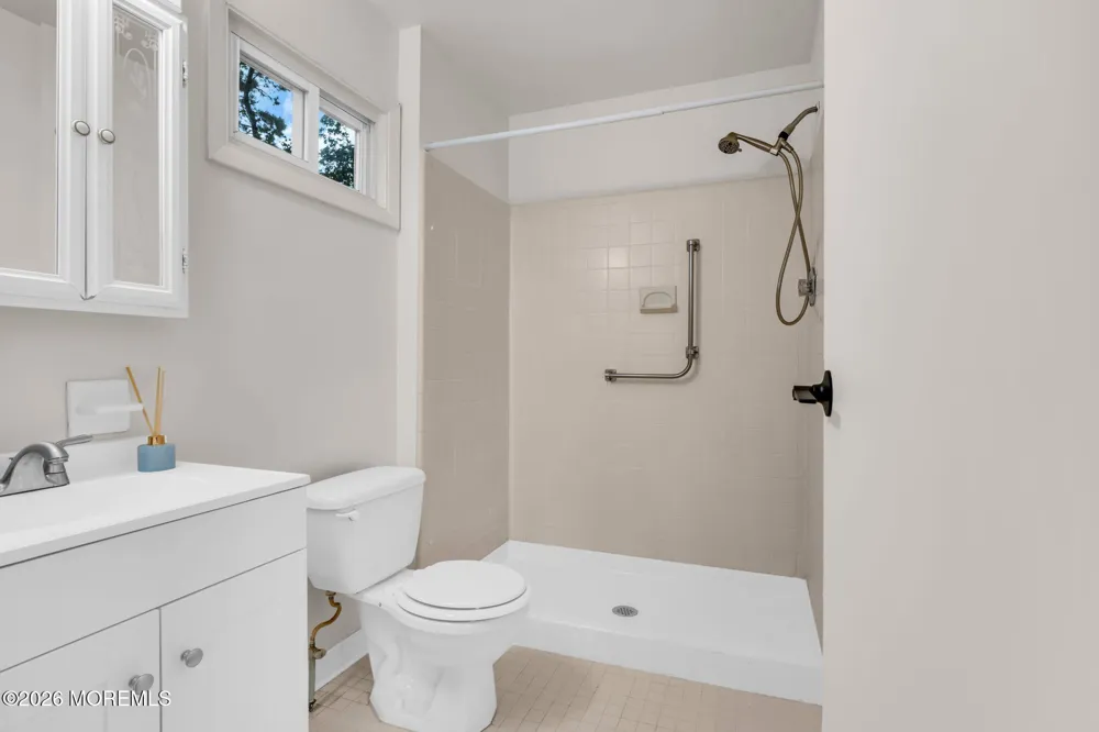 519 Cheshire Court Manchester, NJ 08759