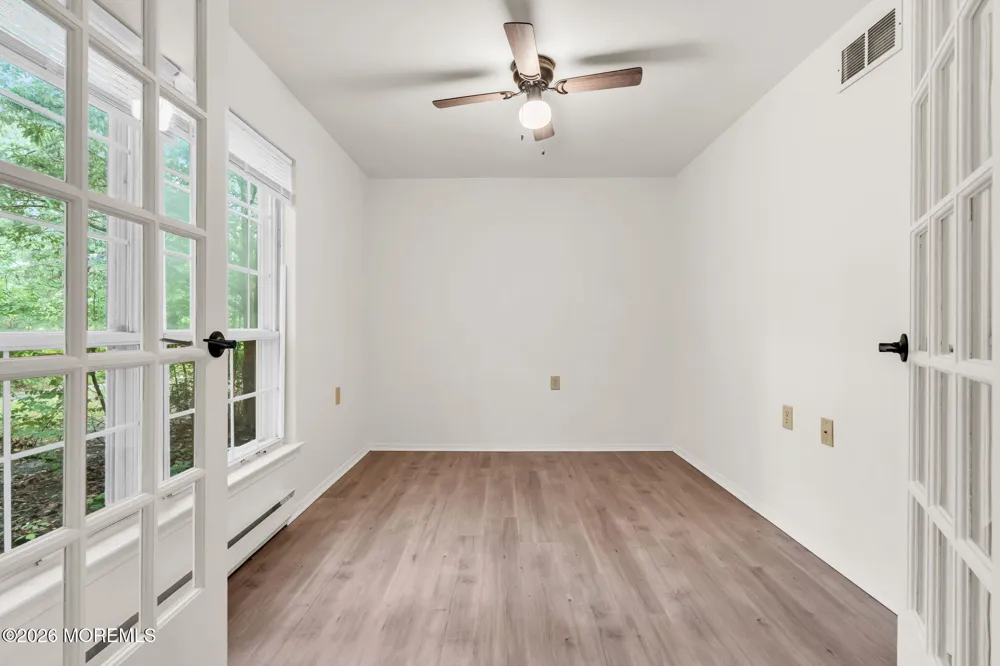 519 Cheshire Court Manchester, NJ 08759