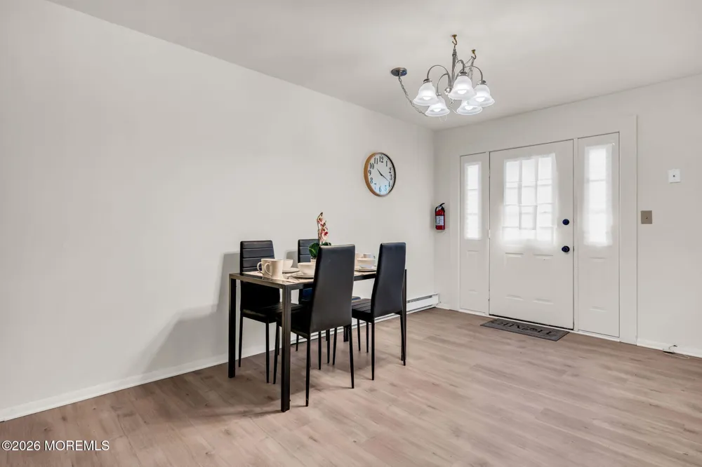 519 Cheshire Court Manchester, NJ 08759