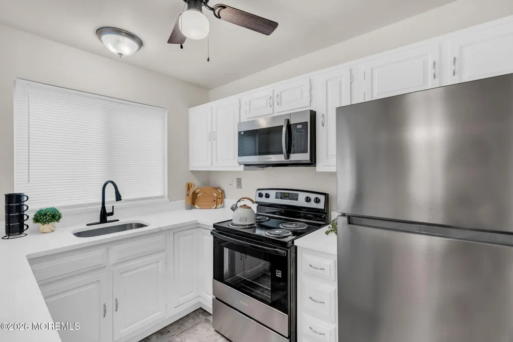 519 Cheshire Court Manchester, NJ 08759