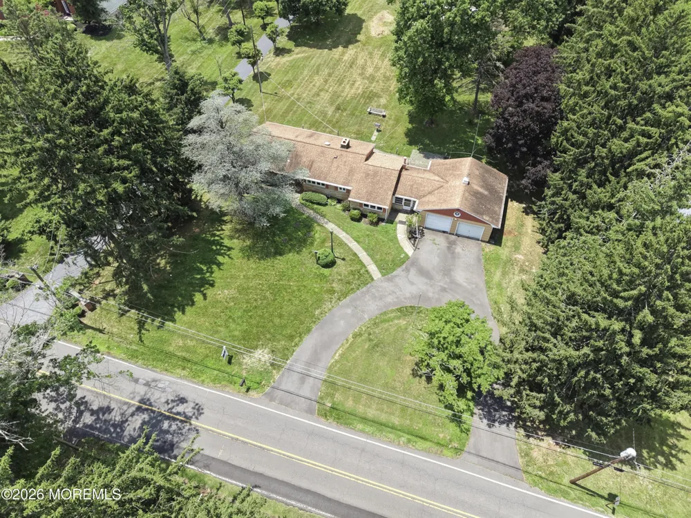 44 Burnt Hill Road Montgomery, NJ 08502