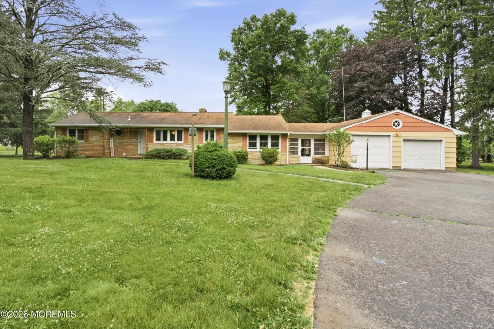 44 Burnt Hill Road Montgomery, NJ 08502