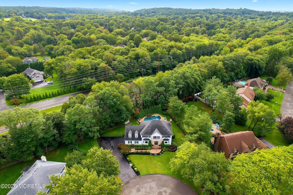 11 Sir Paul Court Middletown, NJ 07748