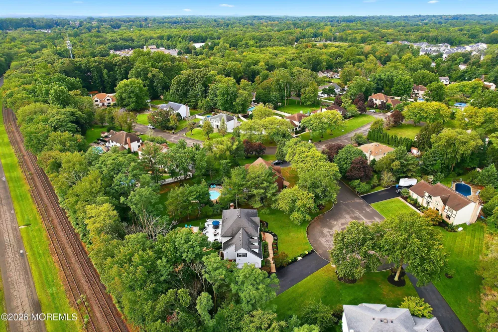 11 Sir Paul Court Middletown, NJ 07748