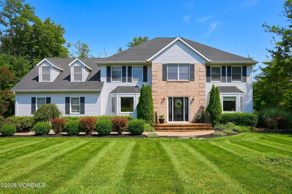 11 Sir Paul Court Middletown, NJ 07748