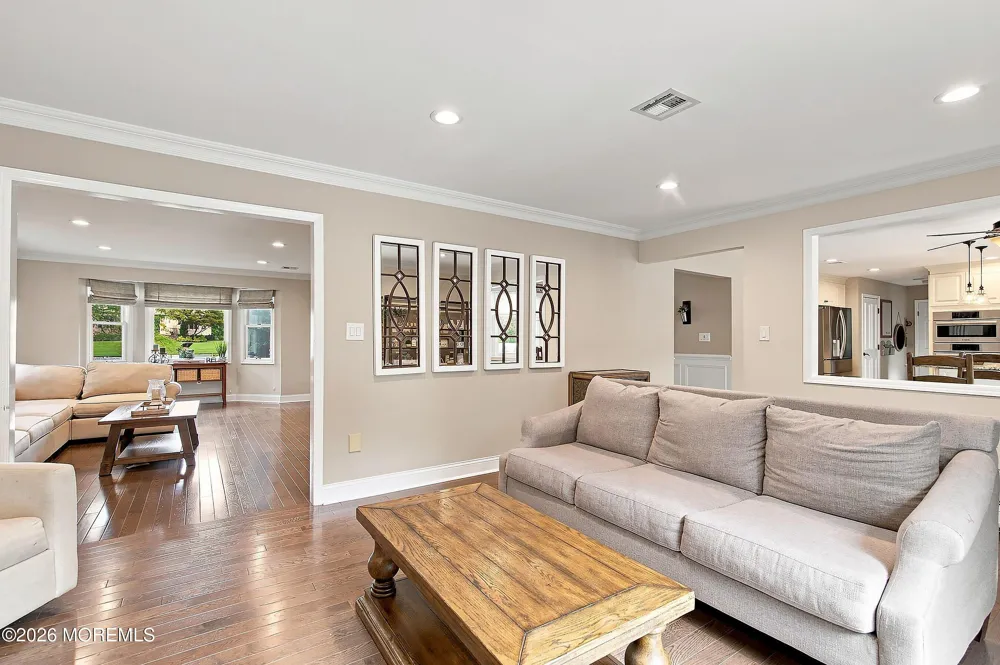 11 Sir Paul Court Middletown, NJ 07748