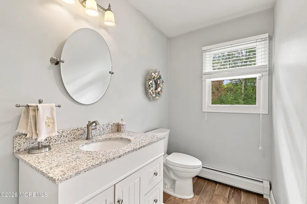 11 Sir Paul Court Middletown, NJ 07748