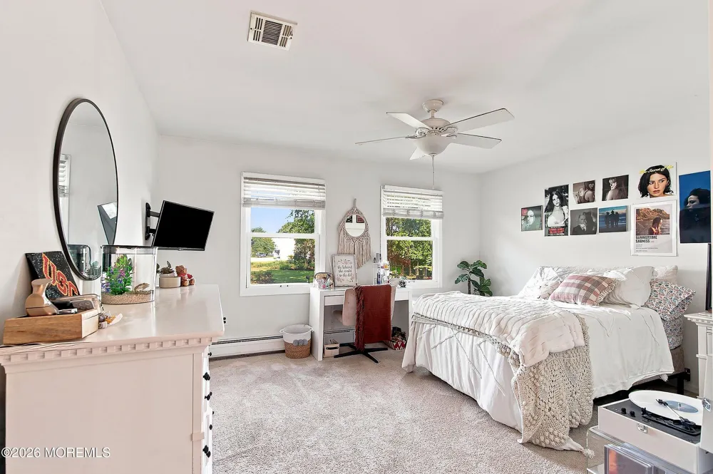 11 Sir Paul Court Middletown, NJ 07748