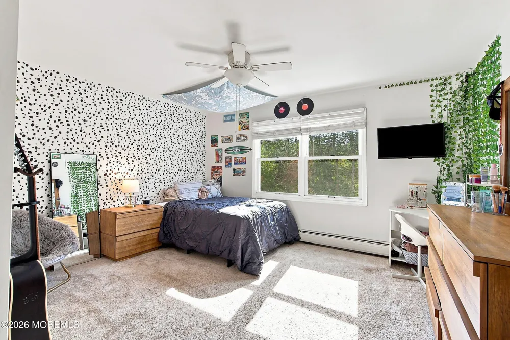 11 Sir Paul Court Middletown, NJ 07748
