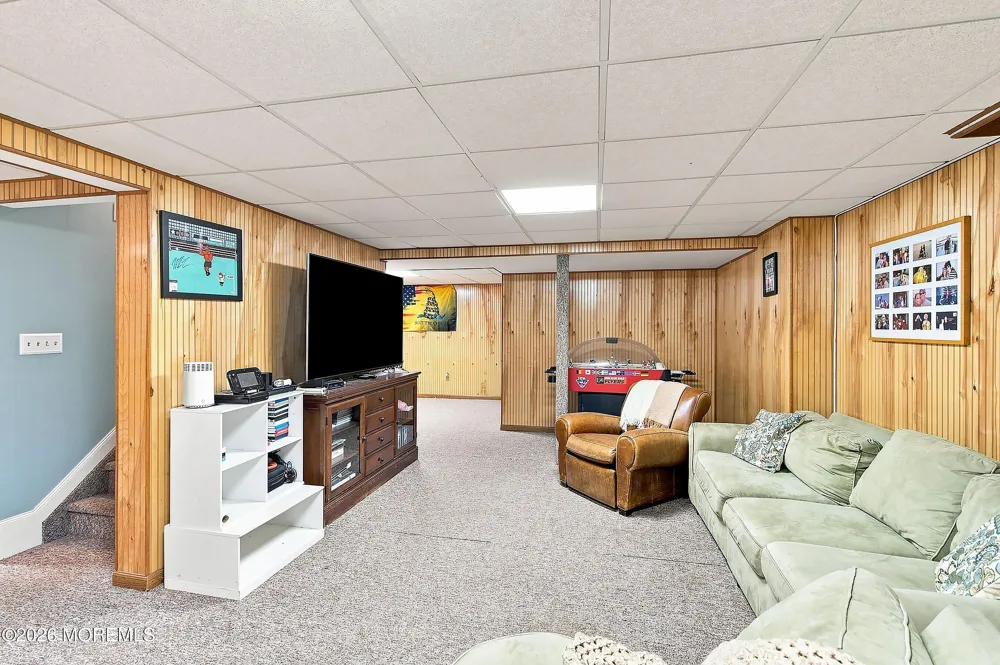 11 Sir Paul Court Middletown, NJ 07748