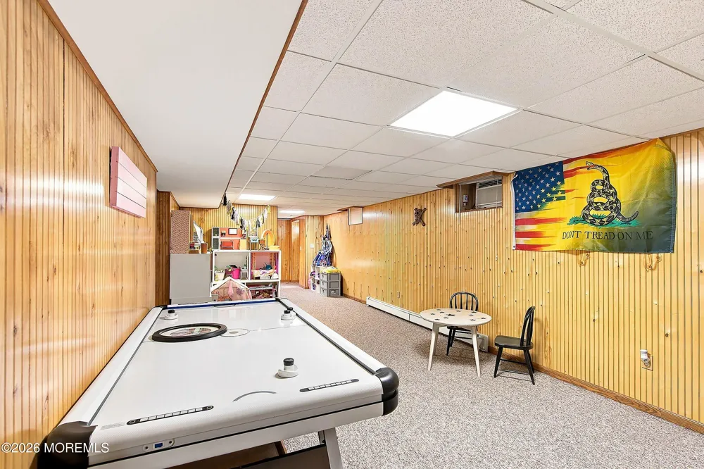 11 Sir Paul Court Middletown, NJ 07748