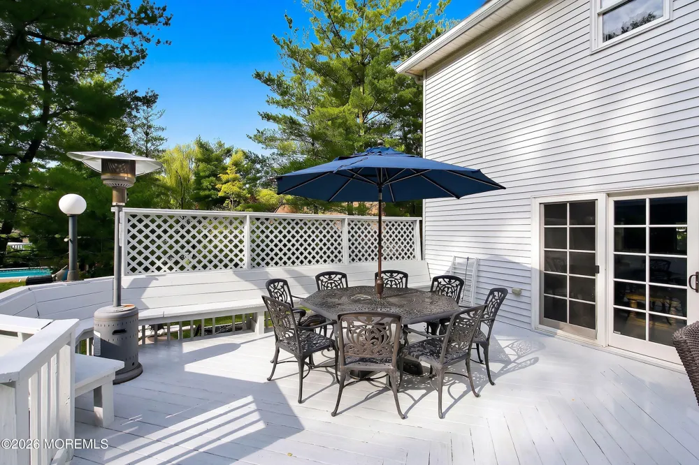 11 Sir Paul Court Middletown, NJ 07748