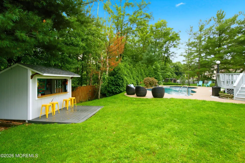 11 Sir Paul Court Middletown, NJ 07748