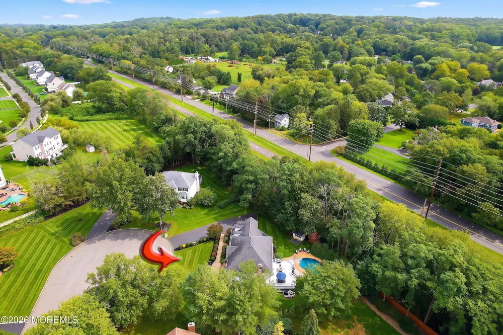 11 Sir Paul Court Middletown, NJ 07748