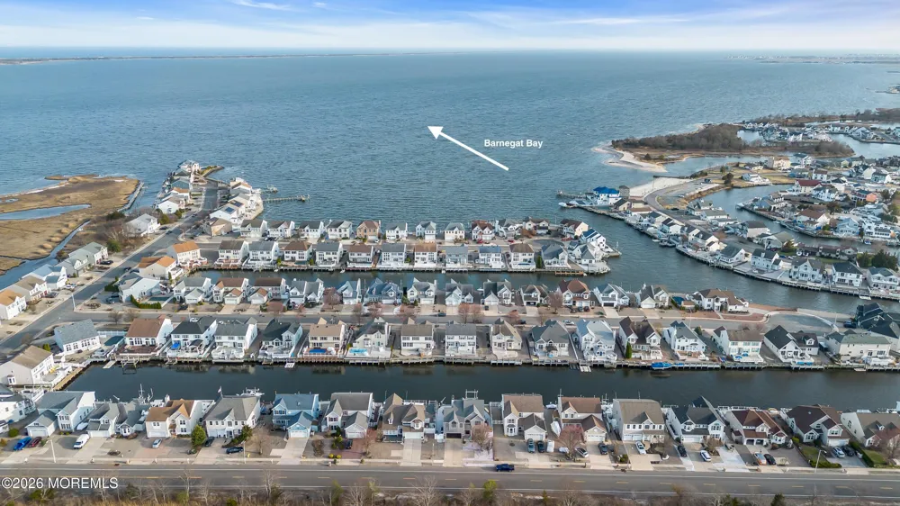 18 Peaksail Drive Bayville, NJ 08721