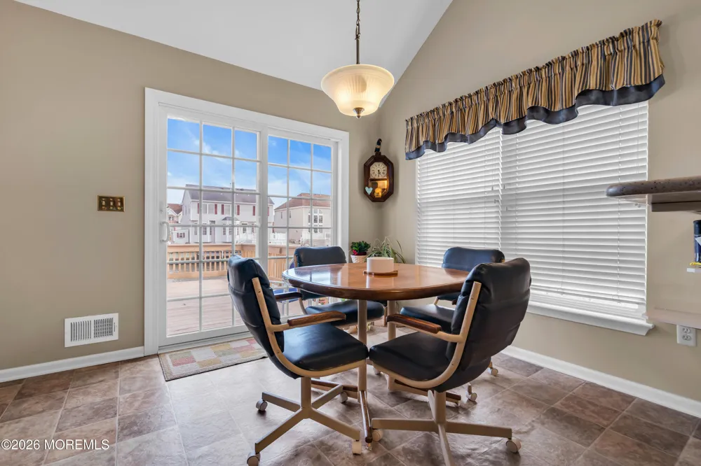 18 Peaksail Drive Bayville, NJ 08721