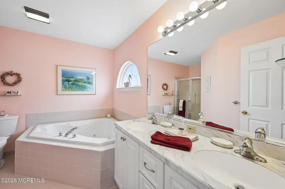 18 Peaksail Drive Bayville, NJ 08721