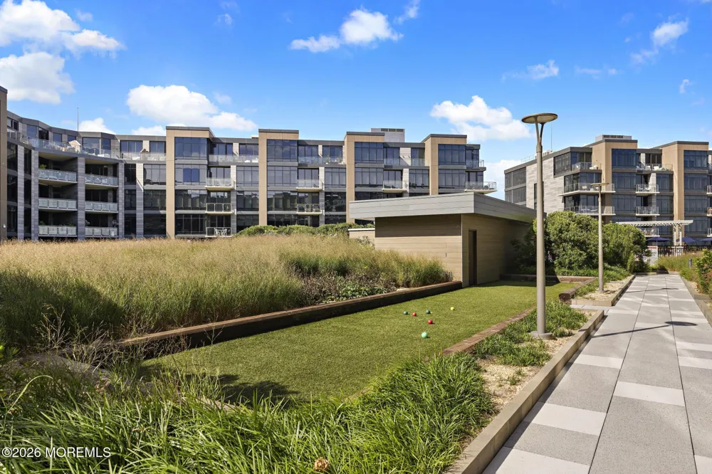 15 Morris Avenue #218 Long Branch, NJ 07740
