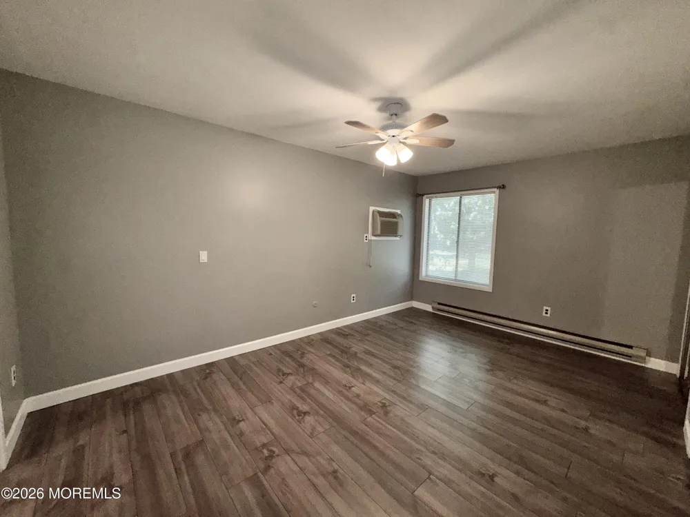 119 Amberly Drive #H Manalapan, NJ 07726