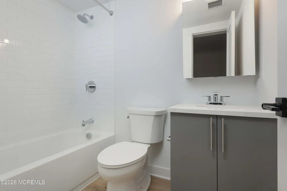 62 Ocean Boulevard #5 Atlantic Highlands, NJ 07716