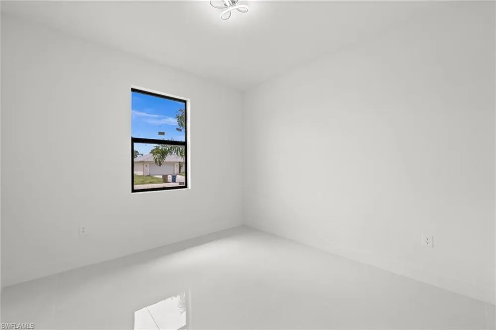 773 Nina Avenue S Lehigh Acres, FL 33974