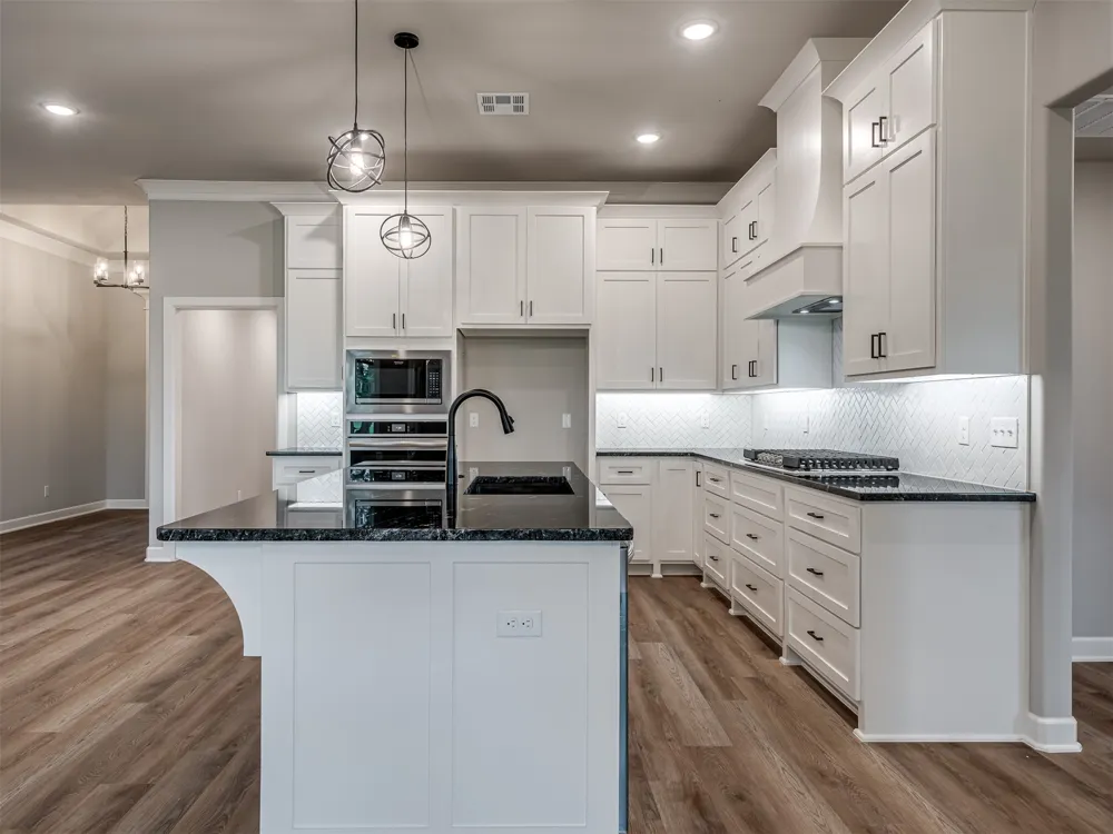13777 58th EastAvenue Collinsville, OK 74021