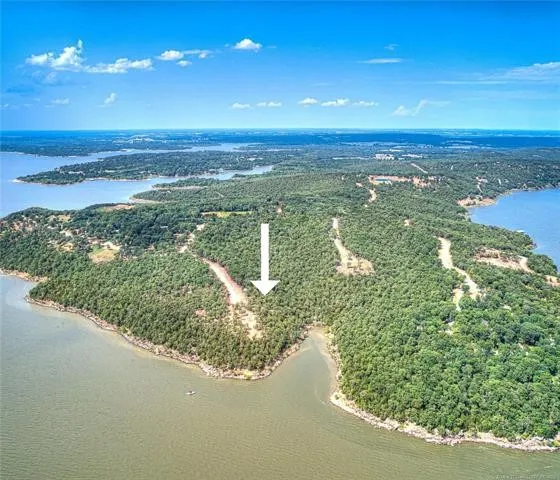 148 Patriot Pointe Eufaula, OK 74432