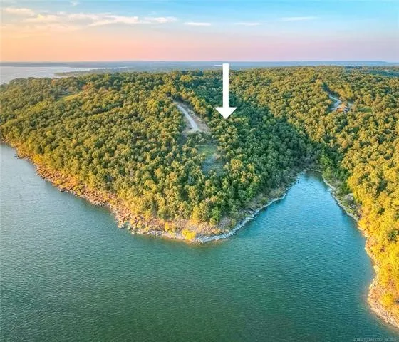 148 Patriot Pointe Eufaula, OK 74432