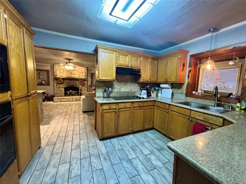 33857 E 713 DRIVE Wagoner, OK 74467