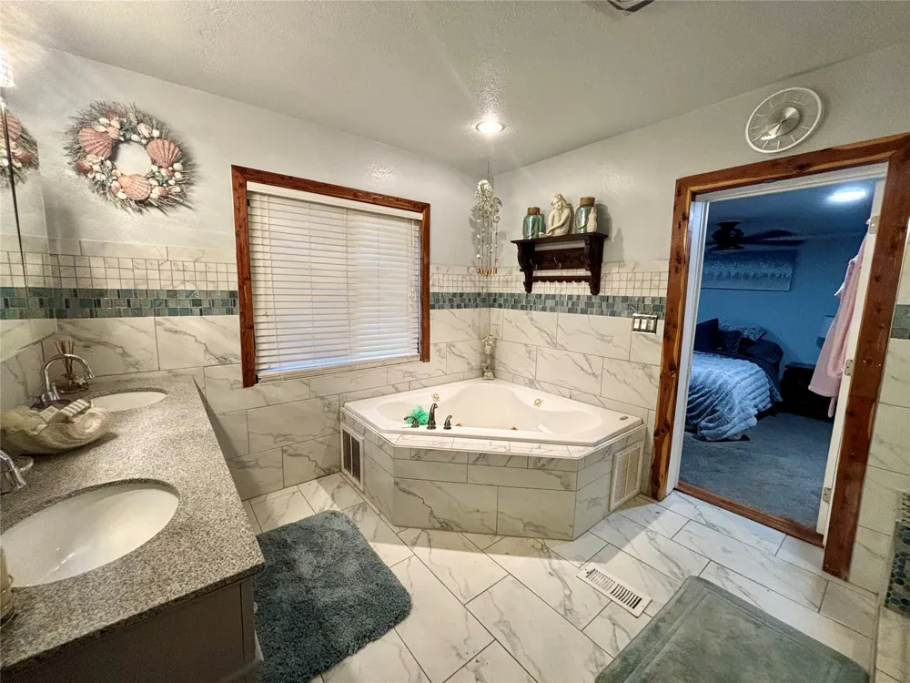 33857 E 713 DRIVE Wagoner, OK 74467