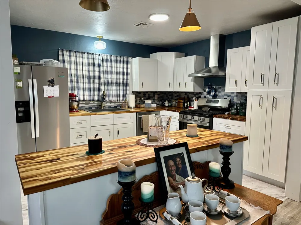 131 S Hyden Avenue Stratford, OK 74872
