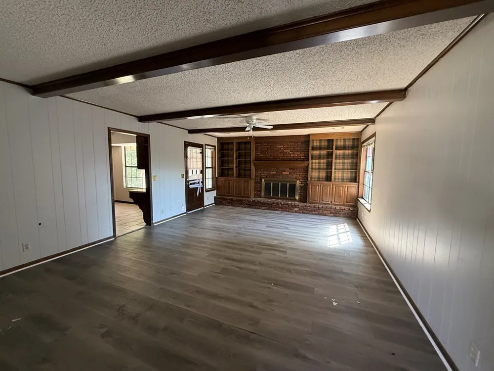 6421 S 111th EastAvenue Tulsa, OK 74133
