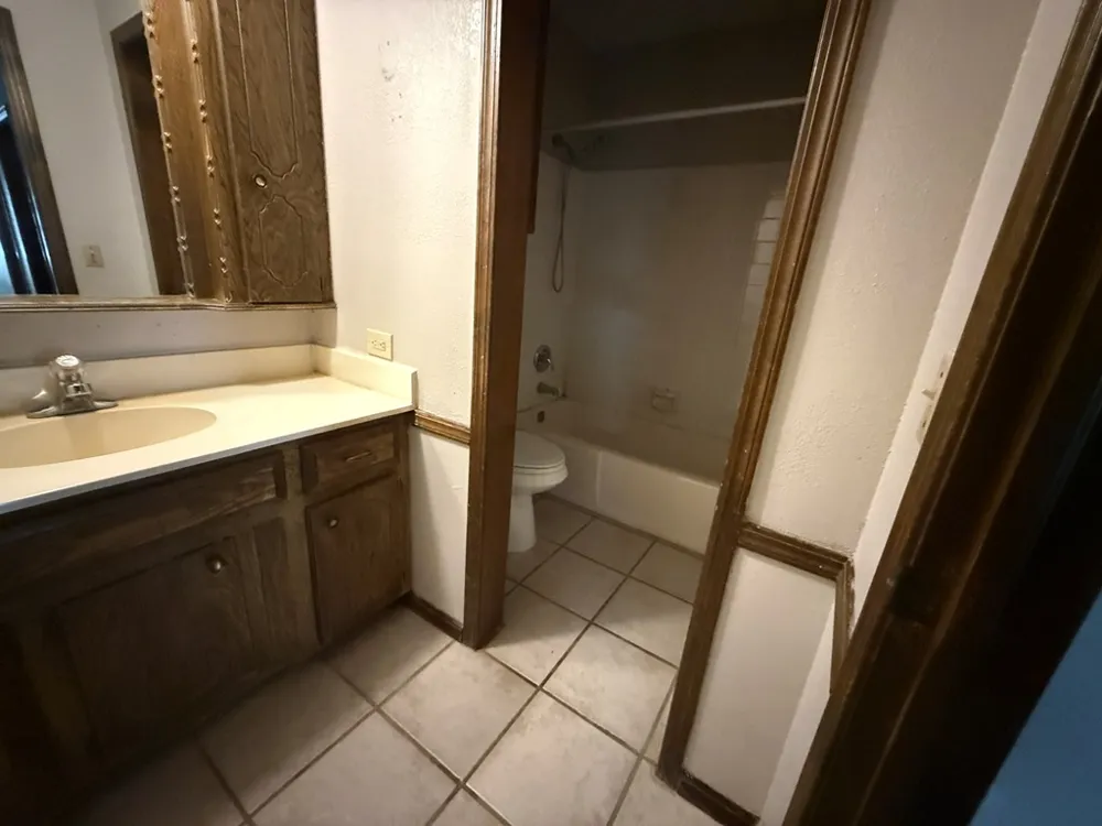 6421 S 111th EastAvenue Tulsa, OK 74133