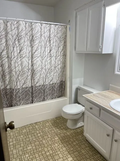 7815 E 77th Place Tulsa, OK 74133