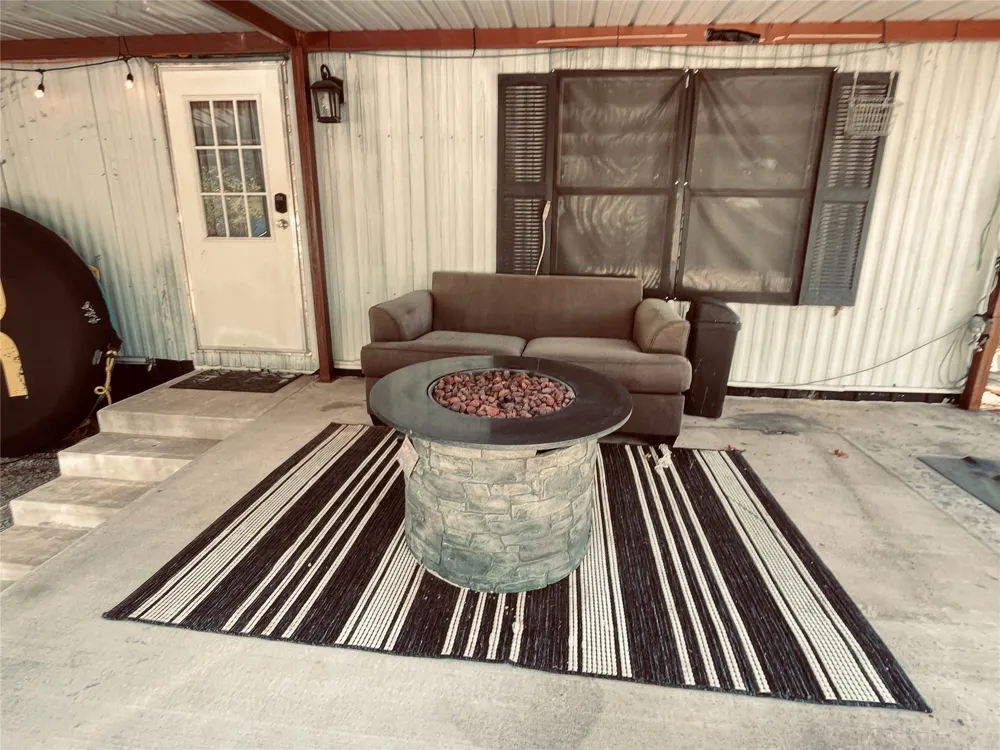 429313 E 1150 ROAD Porum, OK 74455