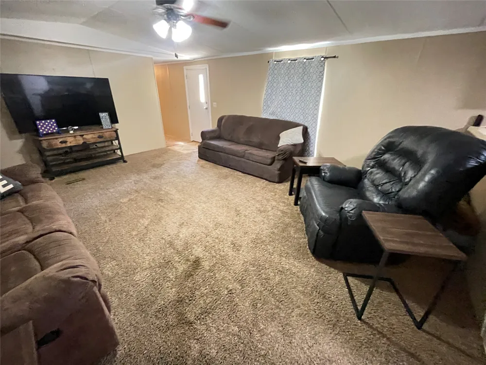 429313 E 1150 ROAD Porum, OK 74455