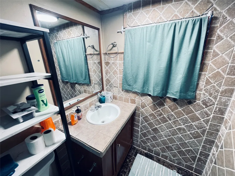 429313 E 1150 ROAD Porum, OK 74455