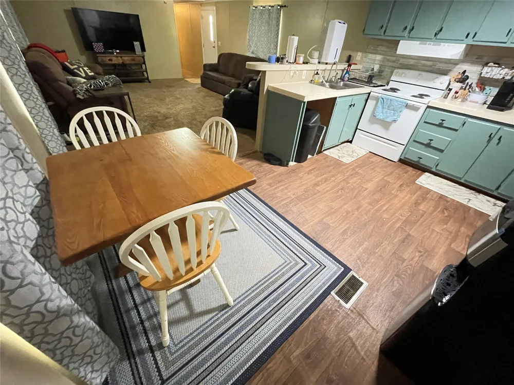 429313 E 1150 ROAD Porum, OK 74455