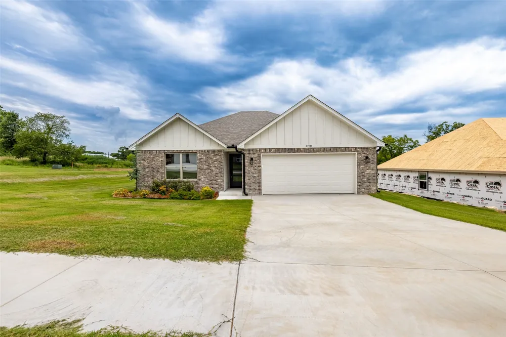 27447 E 125th Place S Coweta, OK 74429
