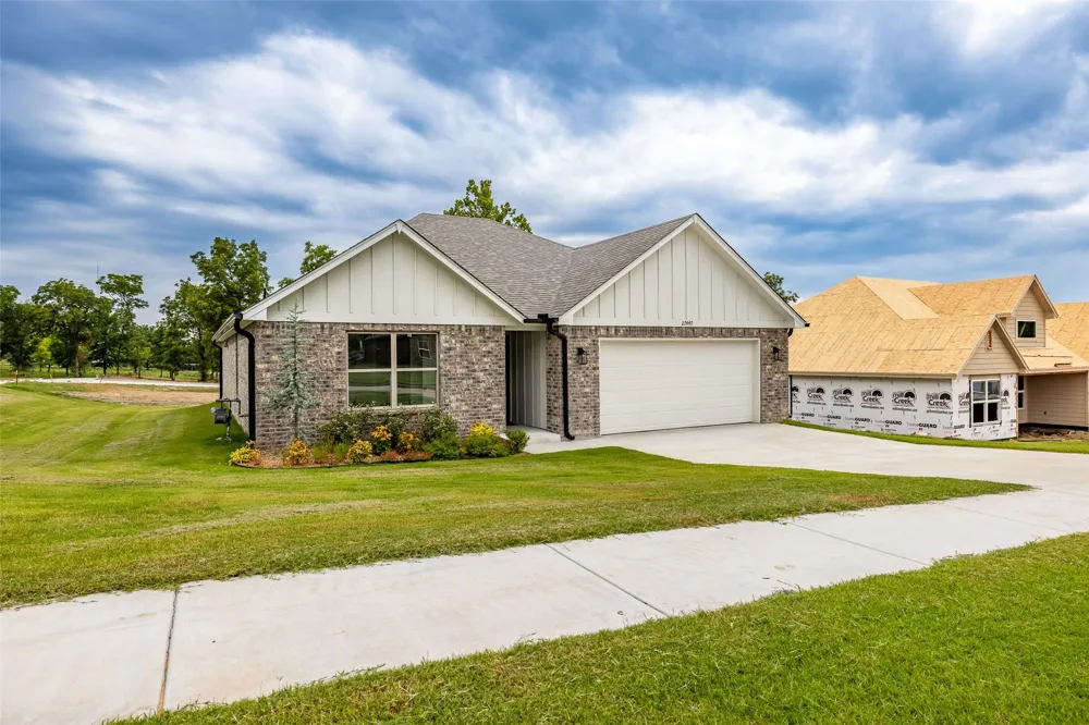 27447 E 125th Place S Coweta, OK 74429