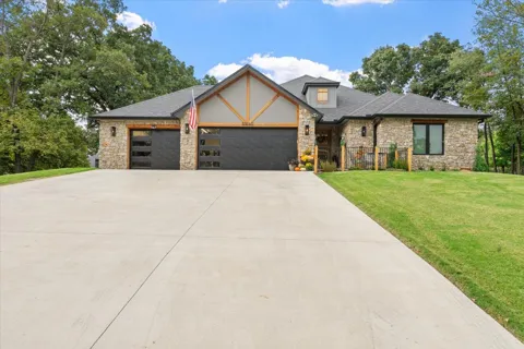 33160 Cardinal Drive
