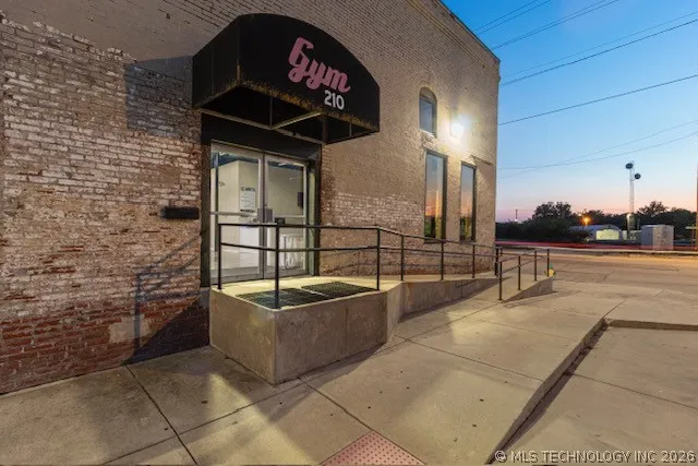 230 Broadway Ada, OK 74820