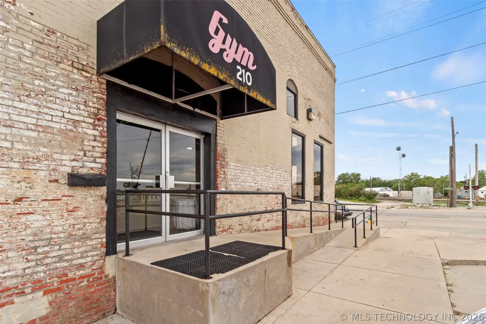 230 Broadway Ada, OK 74820