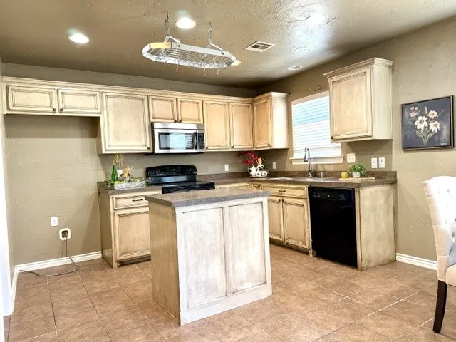 4617 Rock Creek Ardmore, OK 73401