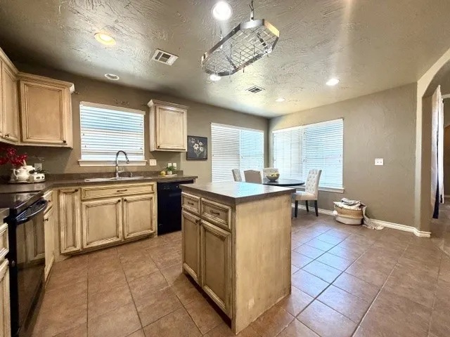 4617 Rock Creek Ardmore, OK 73401