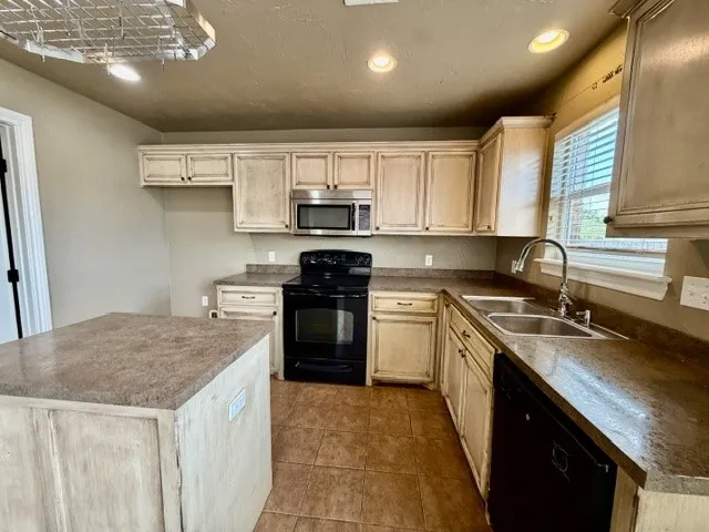 4617 Rock Creek Ardmore, OK 73401
